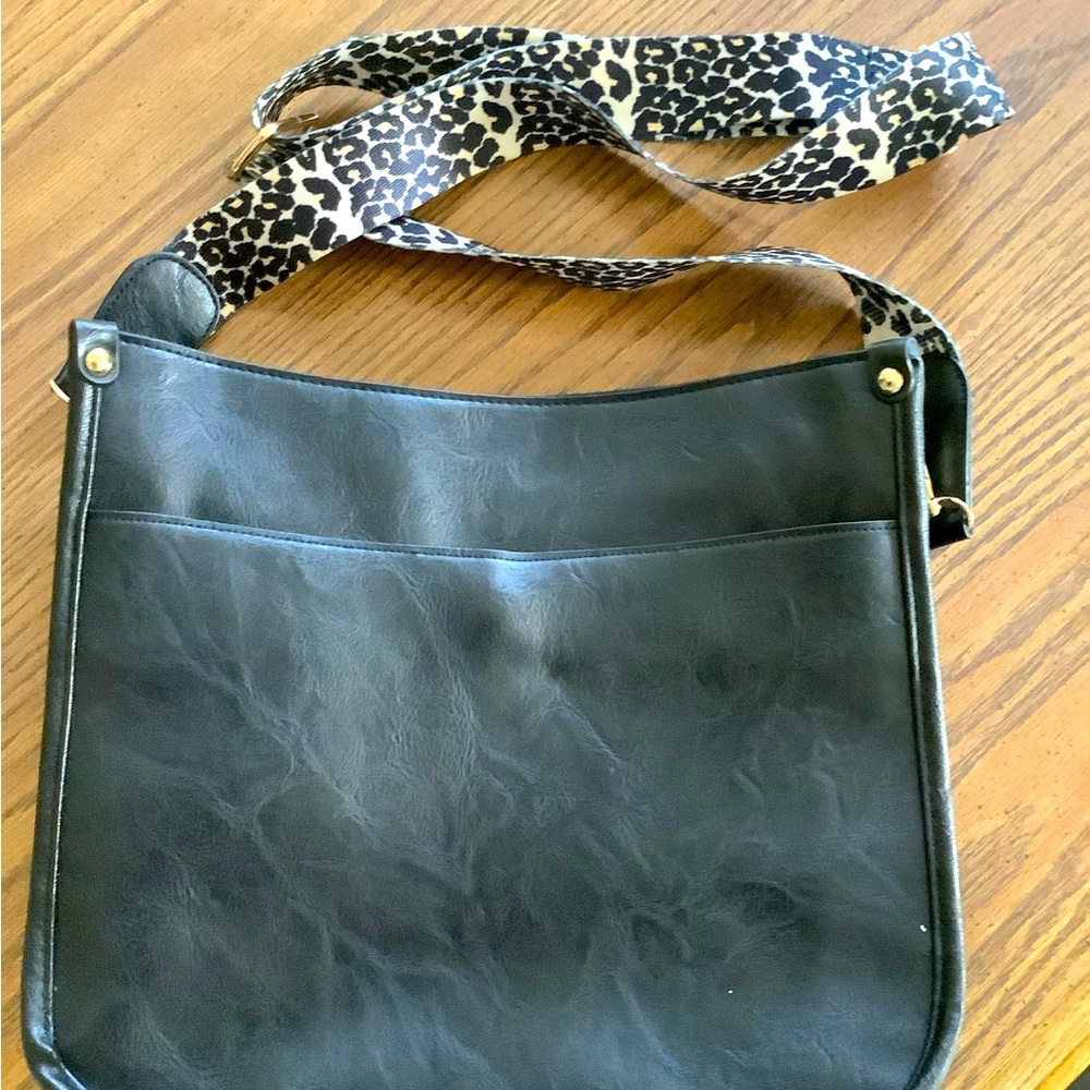 Auyoco Cross body Purse Black